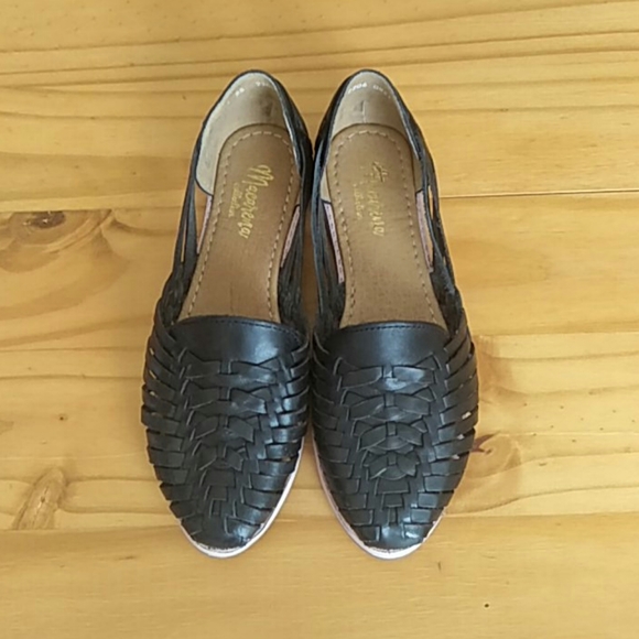 Black flats - Picture 3 of 5